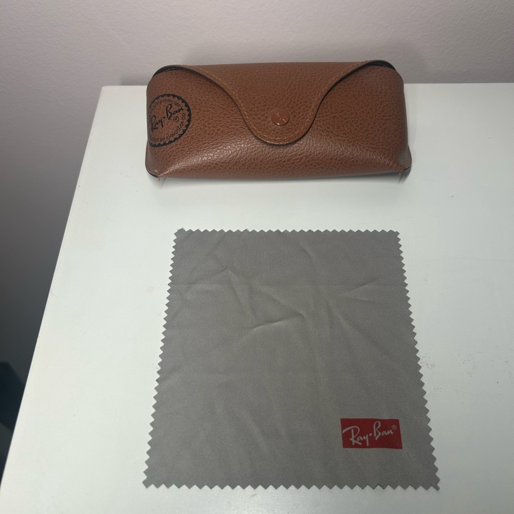 Ray-Ban Brown Leather Glasses Case